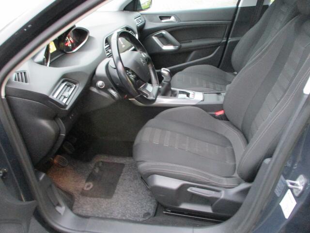 Peugeot 308 SW 1.2 PureTech Allure Keurige Auto!