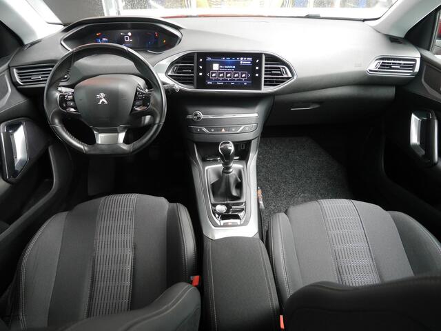 Peugeot 308 SW 1.2 Blue Lease Allure 110 PK | Handgeschakeld | Camera | Adaptive Cruise control | 3D Instrumentenpaneel | Apple Carplay | Android Auto | Keyless entry | Inclusief Dakdragers