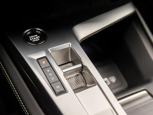 Peugeot 308 1.2 PureTech GT Sport Automaat (APPLE CARPLAY, GROOT NAVI, LEDER/ALCANTARA, STUUR/STOELVERWARMING, 360 CAMERA, MEMORY SEATS, GETINT GLAS, KEYLESS, ADAPTIVE CRUISE, NIEUWSTAAT)