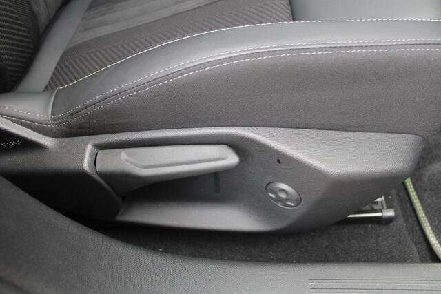 Peugeot 308 SW 1.6 Plug-in Hybrid 225 GT Automaat Airco Navi Camera Carplay Zeer mooi