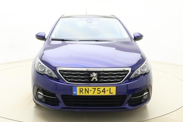 Peugeot 308 SW 1.2 PureTech Blue Lease Premium 130pk | Navigatie | Panoramadak | Climate Control | Cruise Control | Camera | Weinig Kilometers | Apple Carplay - Android auto