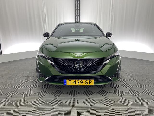 Peugeot 308 1.2 PureTech GT | Apple carplay | Rondom camera | 18 inch | Verwarmd stuur, stoel, voorruit | LED
