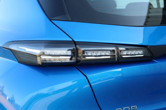 Peugeot 308 1.2 PureTech Active Pack Business | Incl. 12 maanden garantie | Cruise control | Climate control | Navigatie | Parkeersensoren | Apple carplay/Android auto |