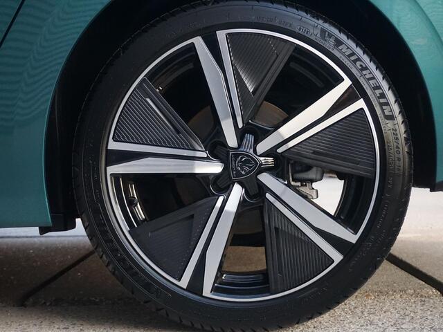 Peugeot 308 SW 1.2 Hybrid 145 e-DCS6 GT 360 camera