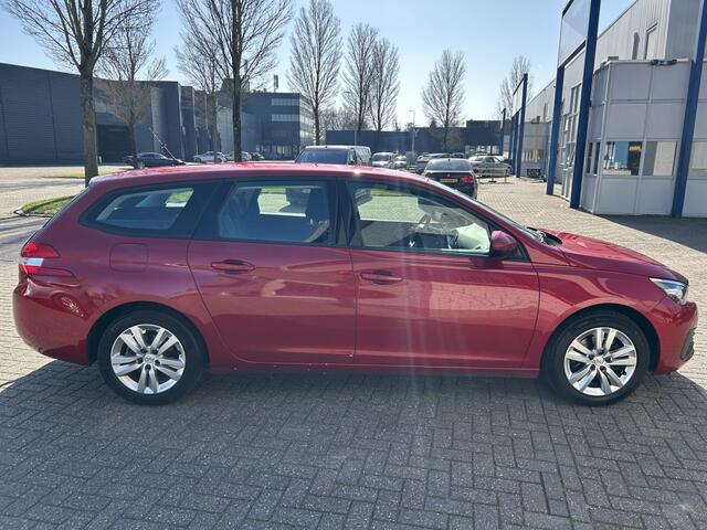 Peugeot 308 SW 1.2 PureT.Blue L. 1eEIG DEALER CARPLAY TRHK NAP!