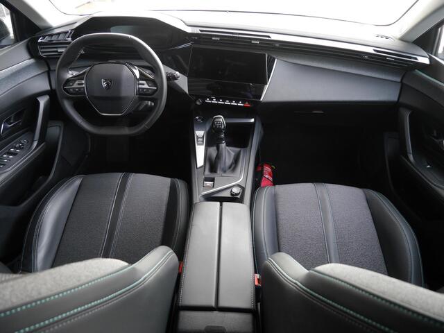 Peugeot 308 1.2 PureTech Allure Pack Business | Parkeersensoren v+a | Achteruitrijcamera | Keyless entry en start | 17 inch Lichtmetalen velgen | Apple Carplay/Android Auto | Led verlichting