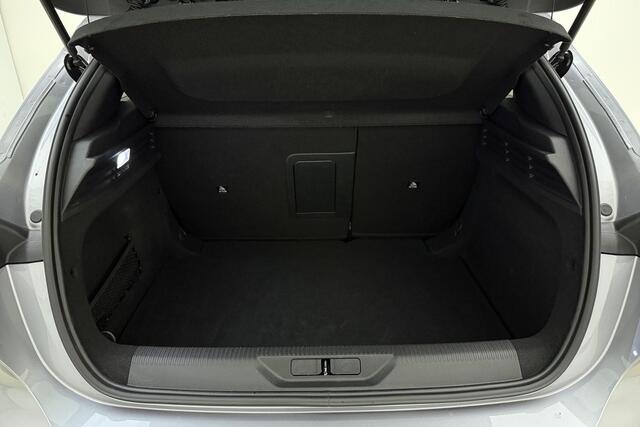 Peugeot 308 1.2 PureTech Allure | Achteruitrijcamera | Apple carplay | Navigatiesysteem | Parkeer sensoren voor en achter | Electronic climate control