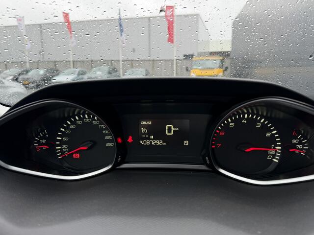 Peugeot 308 SW 110 Pk Benzine Style Uitvoering * Navigatie * Climate & Cruise Control * Appe Carply / Android Auto * L.M. Velgen * Vingerhoets; Vierde Generatie Eersteklas Service. Al meer dan 100 jaar een begrip in de Brabantse Kempen,