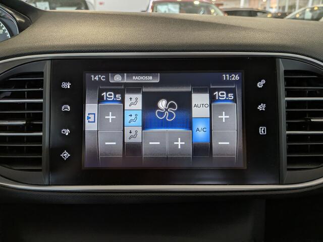 Peugeot 308 SW 1.2 PureTech Blue Lease Executive Panoramadak, Airco, Cruise Control, Stuurbekrachtiging