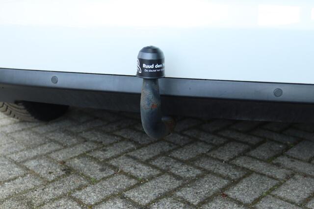 Peugeot 308 1.2 PT ALLURE | PANO | TREKHAAK | LED | CAMERA | CRUISE | CLIMATE