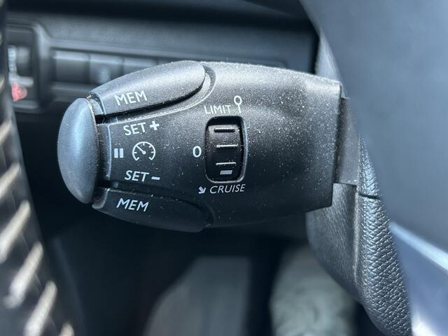 Peugeot 308 SW BWJ 2019 | 1.5HDI 131PK Executive | TREKHAAK | LEER | PANO DAK | PDC 2X | CLIMA | NAVI | CAMERA A |