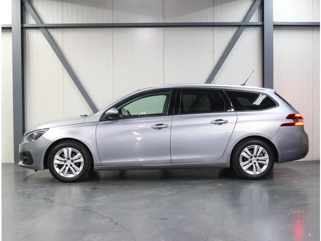 Peugeot 308 SW 1.2 110PK Blue Lease Executive | AppleCarPlay/AndroidAuto | 16"LMV | Navigatie | Cruise Control | Climate Control | Armsteun | Keyless | Panoramadak | Privacy Glass | Isofix | Parkeersensoren |