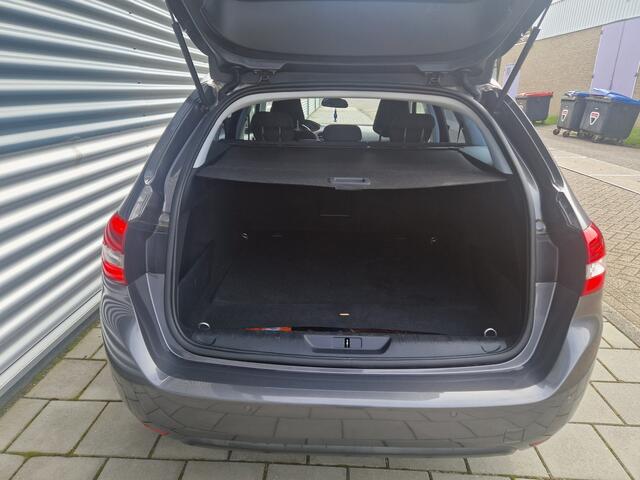 Peugeot 308 SW 1.2 PureTech Allure, Climatronic, PDC, Topstaat, NAP