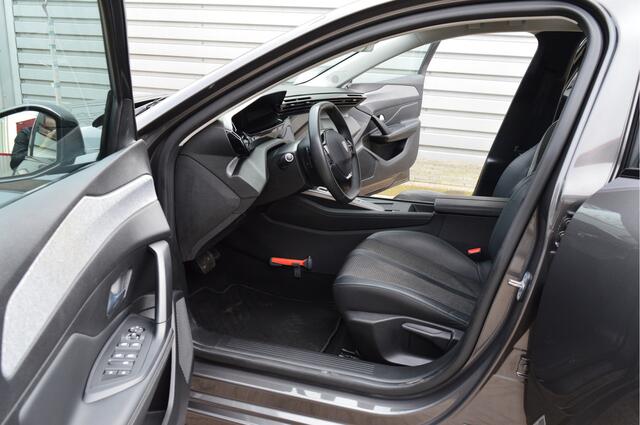 Peugeot 308 SW 1.2 PureTech Allure Pack Business O.a: PDC, Stoelverw, Camera, Carplay, Navi, Clima, ACC, Etc. All-in prijs!