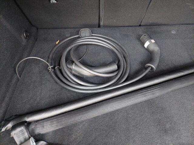 Peugeot 308 SW 1.6 Plug-in Hybrid 180 Allure Avantage Stoelverwarming, Camera, Navigatie