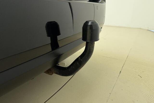 Peugeot 308 SW 1.2 PureTech Blue Lease Premium | Applce carplay/Adroid auto | Navigatie | Achteruitrijcamera | Panoramadak | Cruise control | PDC V+A |