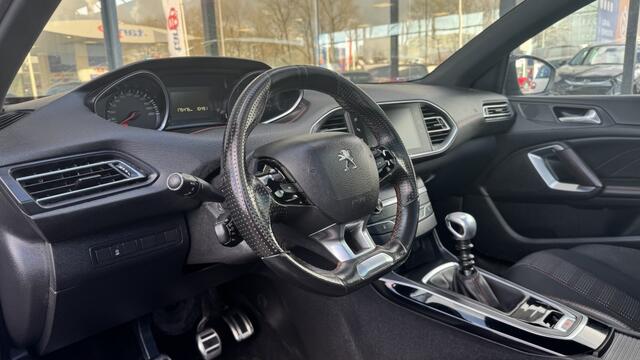 Peugeot 308 1.2 PureTech 130PK GT-line | Panorama Dak | Camera | Navigatie