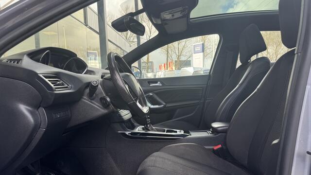 Peugeot 308 1.2 PureTech 130PK GT-line | Panorama Dak | Camera | Navigatie