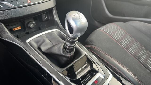 Peugeot 308 1.2 PureTech 130PK GT-line | Panorama Dak | Camera | Navigatie