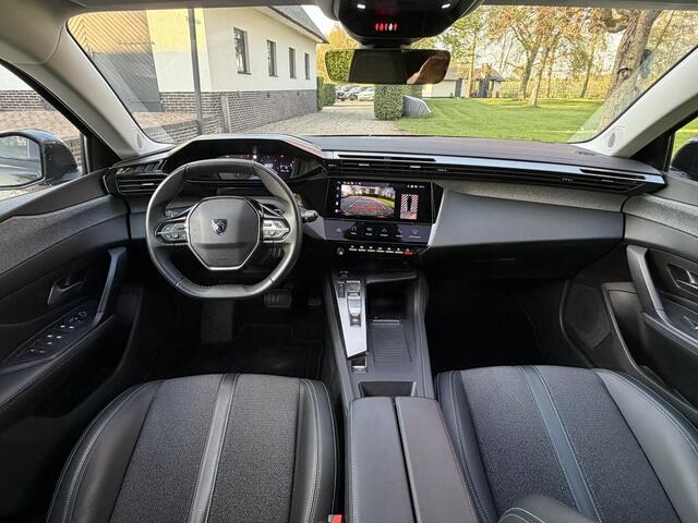 Peugeot 308 130PK Automaat, Black Edition, Carplay*Nieuwstaat*