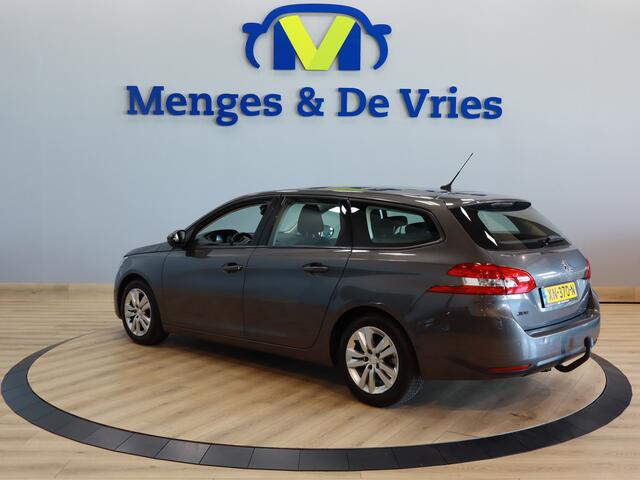 Peugeot 308 SW 1.2 PureTech Blue Lease Premium Airco ECC | Trekhaak | Parkeer Sensoren | Navigatie | Cruise Control | Isofix | NAP | Apple Carplay