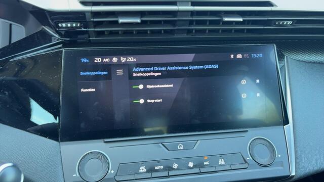 Peugeot 308 1.2 PureTech Active Pack Business DRIEM VV / FULL LED / CARPLAY / NAVI / CLIMA / PDC / BLUETOOTH / CRUISE / DAB+ / NL-AUTO