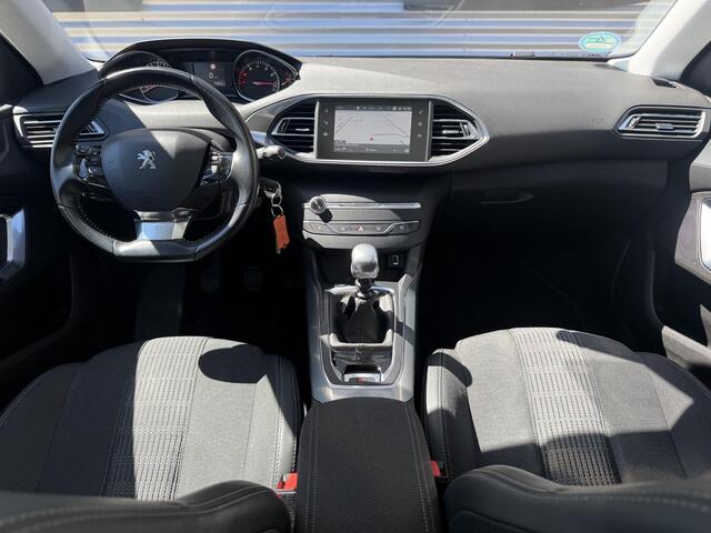 Peugeot 308 SW 1.2 PureTech Allure Navi|Clima|Cruise|Pano|Carplay|PDC V+A|D-riem vv in 2023|N.A.P|APK tot 10-2027