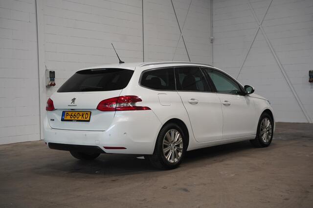 Peugeot 308 SW 1.2 PureTech Allure | Stoelverwarming | Navi | Parkeersensoren | All-season