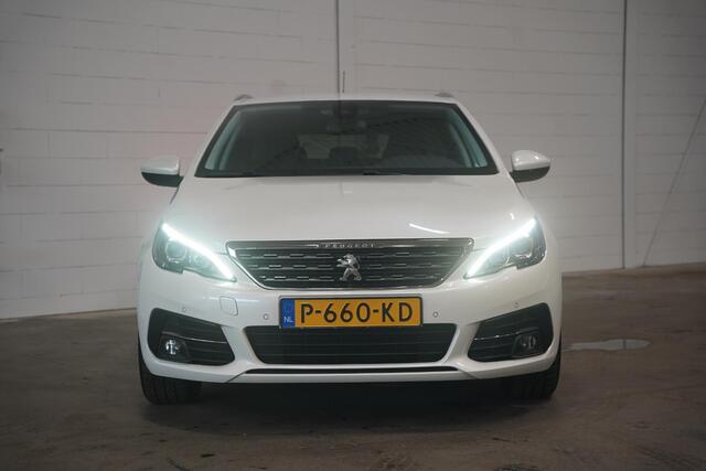 Peugeot 308 SW 1.2 PureTech Allure | Stoelverwarming | Navi | Parkeersensoren | All-season