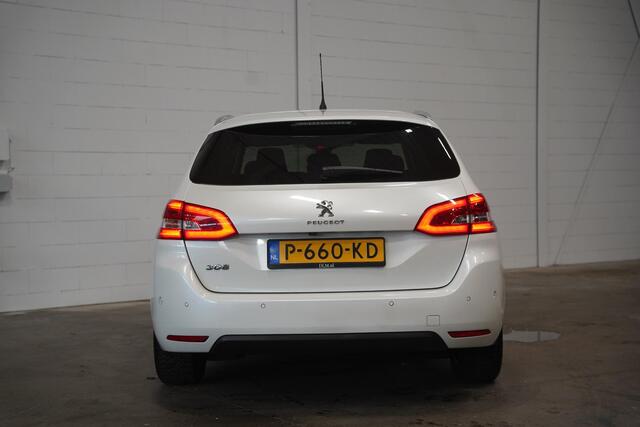 Peugeot 308 SW 1.2 PureTech Allure | Stoelverwarming | Navi | Parkeersensoren | All-season