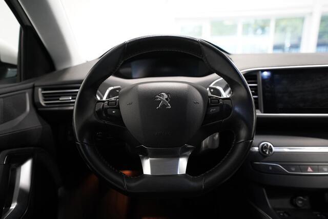 Peugeot 308 SW 1.2 PureTech Allure | Stoelverwarming | Navi | Parkeersensoren | All-season