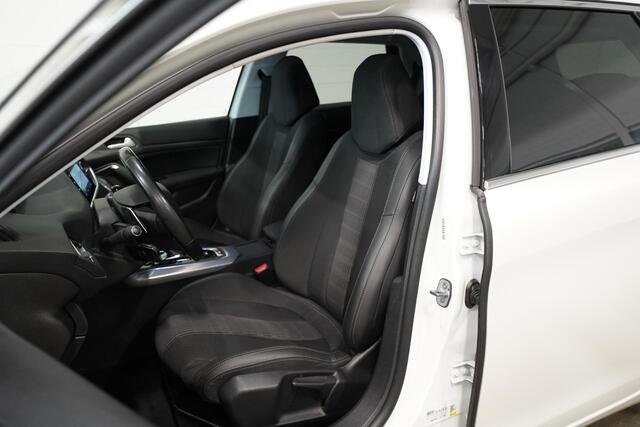 Peugeot 308 SW 1.2 PureTech Allure | Stoelverwarming | Navi | Parkeersensoren | All-season