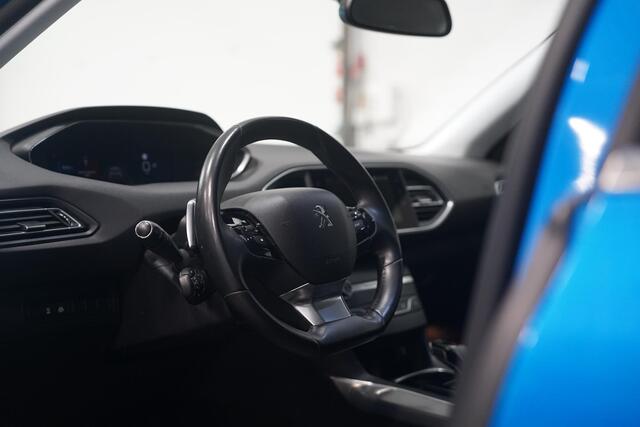 Peugeot 308 SW 1.2 PureTech Blue Lease Allure | Stoelverwarming | Navi | Camera| LED | All-season