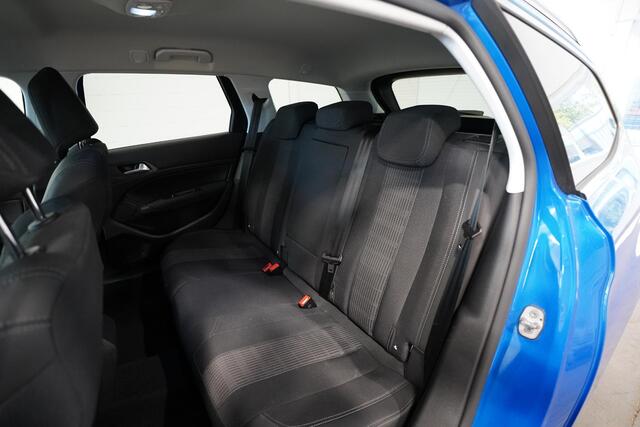 Peugeot 308 SW 1.2 PureTech Blue Lease Allure | Stoelverwarming | Navi | Camera| LED | All-season