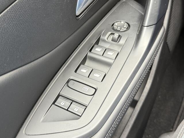 Peugeot 308 SW BWJ 2023 1.2 131 PK Allure Pack Business AUTOMAAT | CAMERA | TREKHAAK | VIRTUAL COCKPIT | PRIV. GLAS | CRUISE | CLIMA | NAVI | HALF LEDER | NIEUW MODEL!