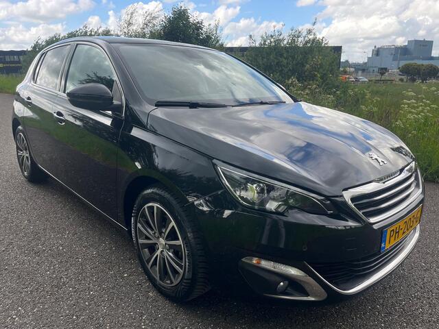Peugeot 308 1.2 PureTech Blue Lease Premium