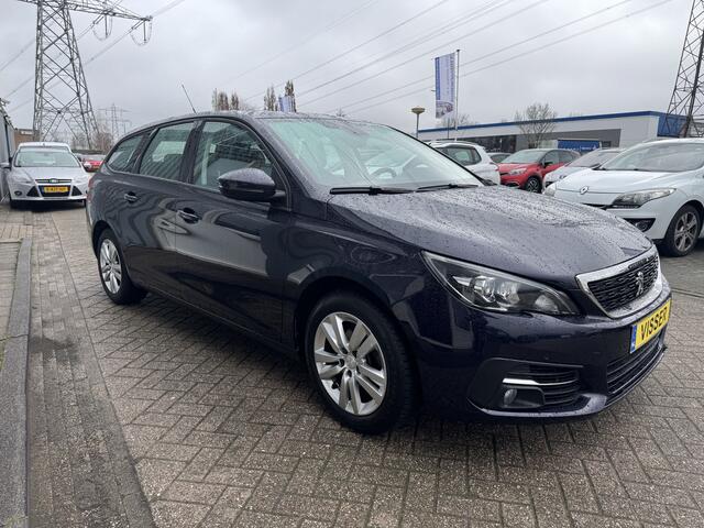 Peugeot 308 SW 1.2 PureTech Blue Lease Executive