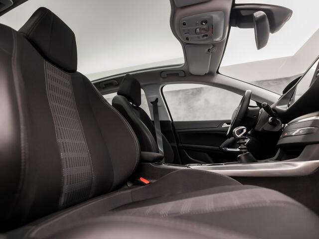 Peugeot 308 1.2 PureTech Allure (PANORAMADAK, 1e EIGENAAR, APPLE CARPLAY, LEDER, GROOT NAVI, SPORTSTOELEN, GETINT GLAS, CRUISE, NIEUWE APK, NIEUWSTAAT)