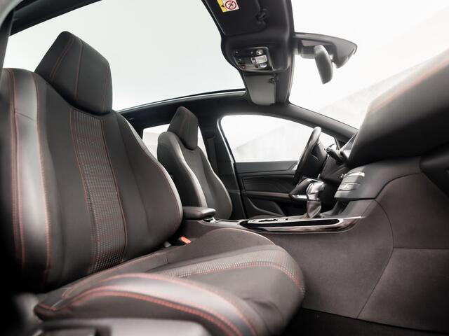 Peugeot 308 SW 1.2 PureTech GT-line 131Pk Automaat (PANORAMADAK, APPLE CARPLAY, GROOT NAVI, KEYLESS, CAMERA, SPORTSTOELEN, GETINT GLAS, TREKHAAK, NIEUWE APK, NIEUWSTAAT)
