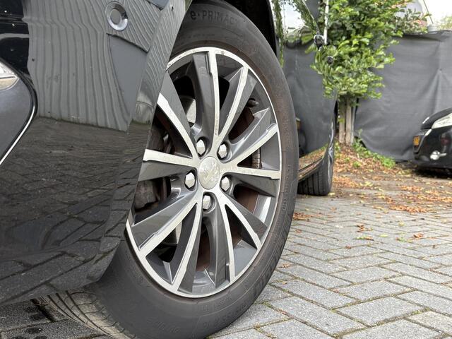 Peugeot 308 1.2 PureTech Allure - Navigatie - Climate Controle - Parkeersens V+A met Camera