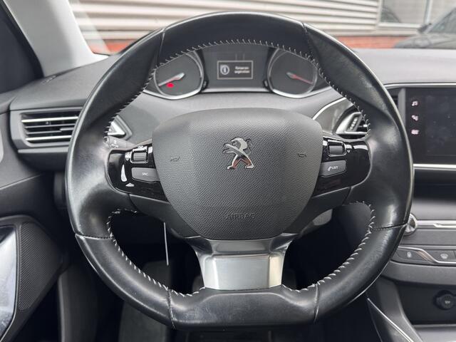 Peugeot 308 1.2 PureTech Allure | 1e Eigenaar | Dealer Onderhouden | Verkleuring in lak | Nette auto