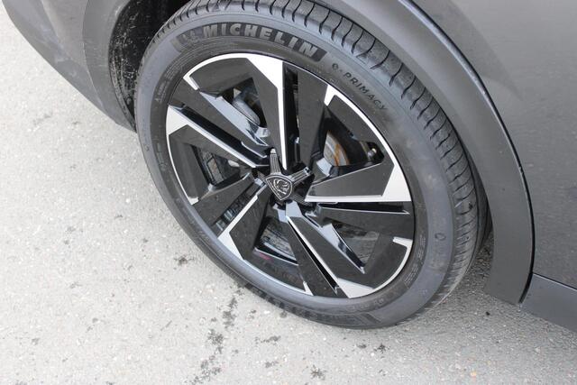 Peugeot 408 1.6 HYbrid Allure Pack 180 EAT8 | Navi / Camera / Climate