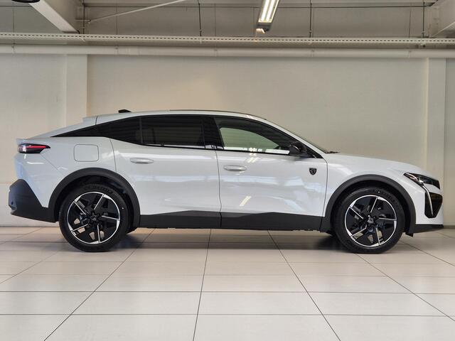 Peugeot 408 1.2 Hybrid 136 e-DCS6 GT | Automaat | Panoramisch Schuifdak | Navigatie | 360° Camera | Stoel/Stuurverwaming | AGR Comfortstoel | Apple Carplay/Android Auto |