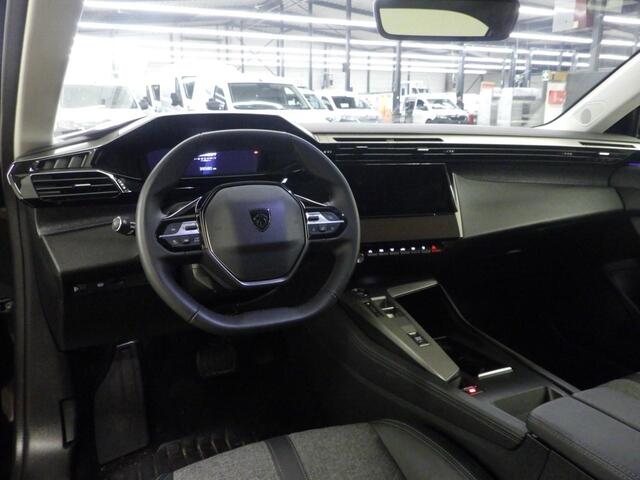 Peugeot 408 130pk Allure Pack 130 EAT8 Automaat|Navigatie|Camera