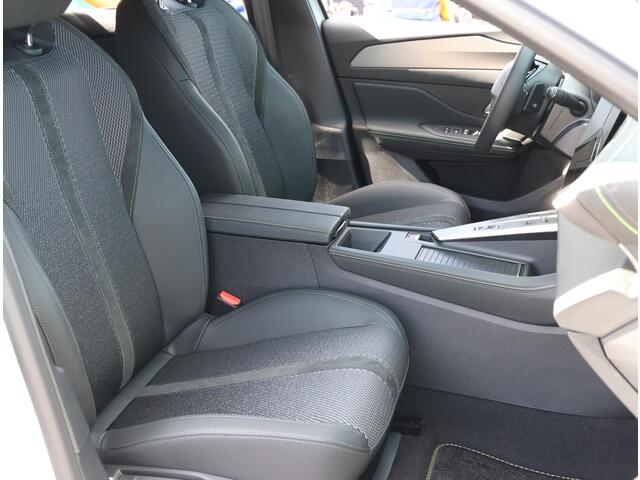 Peugeot 408 1.2 Hybrid 136PK e-DCS6 GT | AUTOMAAT | AppleCarplay/AndroidAuto | Navigatie | 360"Camera | Parkeersensoren | FULL LED | Keyless Entry/Start | Adaptieve Cruise Control | Privacy Glass | Isofix |