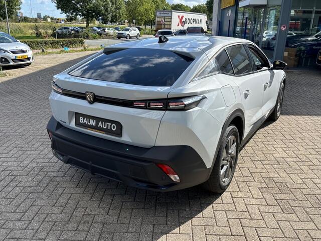 Peugeot 408 1.2 PURETECH ALLUREPACK AUTOMAAT 130PK NAVI CLIMA PDC-CAMERA