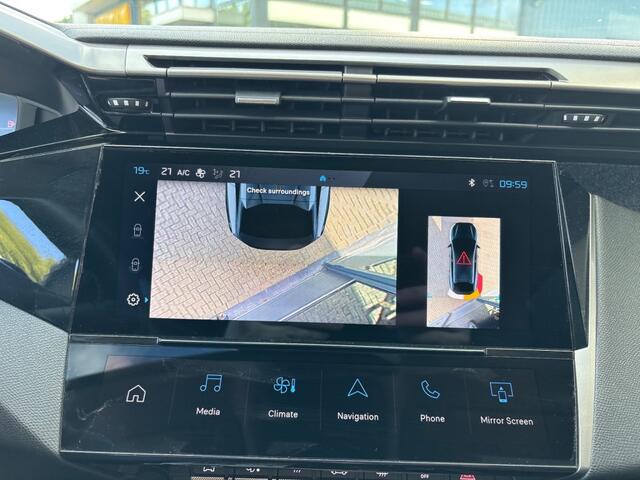 Peugeot 408 1.2 PURETECH ALLUREPACK AUTOMAAT 130PK NAVI CLIMA PDC-CAMERA