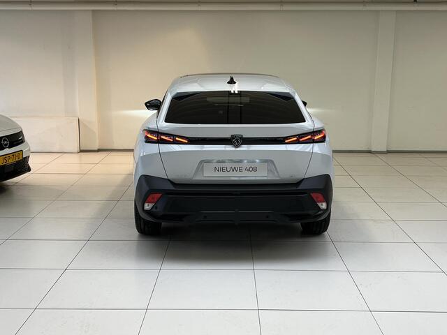 Peugeot 408 1.2 Hybrid 145 e-DCS6 GT Bekleding Alcantara/kunstleder, Panoramisch schuifdak, 360 Vision & Drive Assist Plus Pack, navigatie.