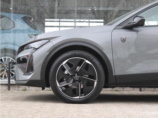 Peugeot 408 HYBRID 145 e-DCS6 GT ALCANTARA EXECUTIVE