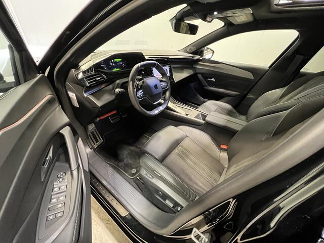 Peugeot 408 1.2 GT 130 EAT8 | Navigatie/Android/Apple Carplay | LM Velgen 19" | Elektrisch Glazen Panoramadak | Cruise Control Adaptief | Voorstoelen Verwarmd en Massage |